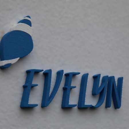Eine Sehr Gemuetliche Erdgeschoss Wohnung Ihlow  Extérieur photo