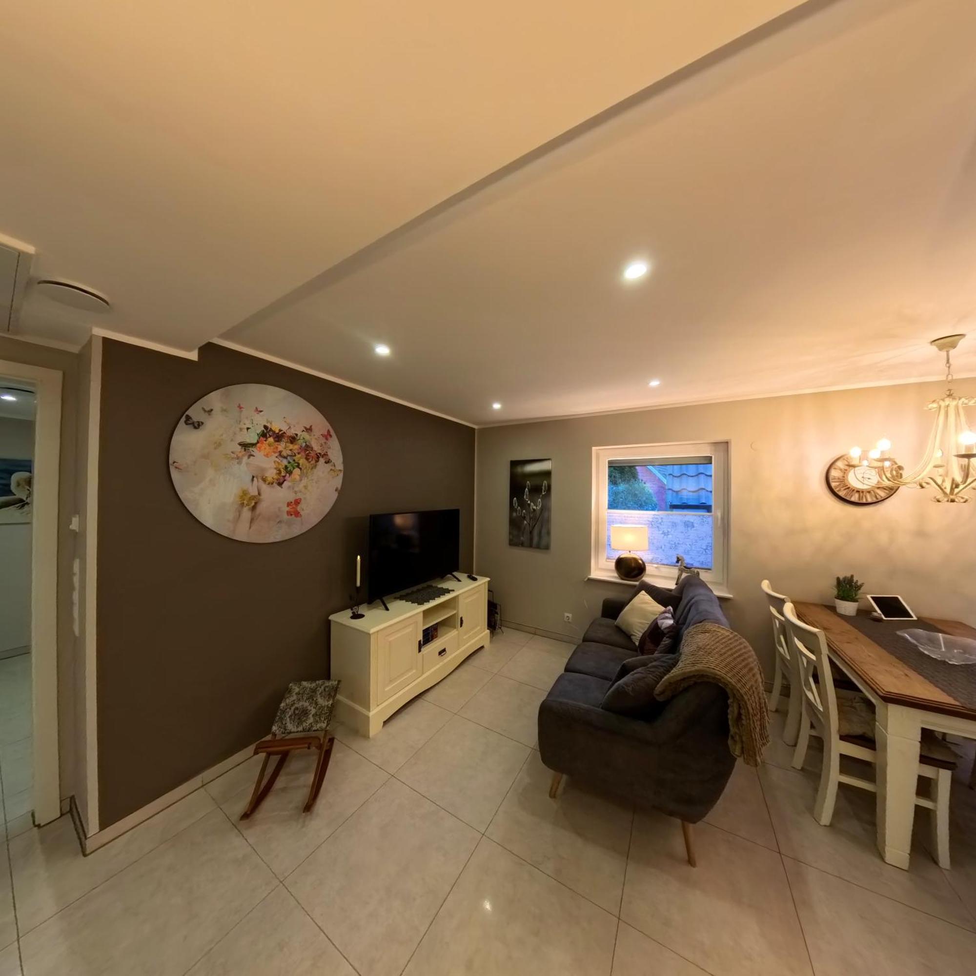 Eine Sehr Gemuetliche Erdgeschoss Wohnung Ihlow  Extérieur photo