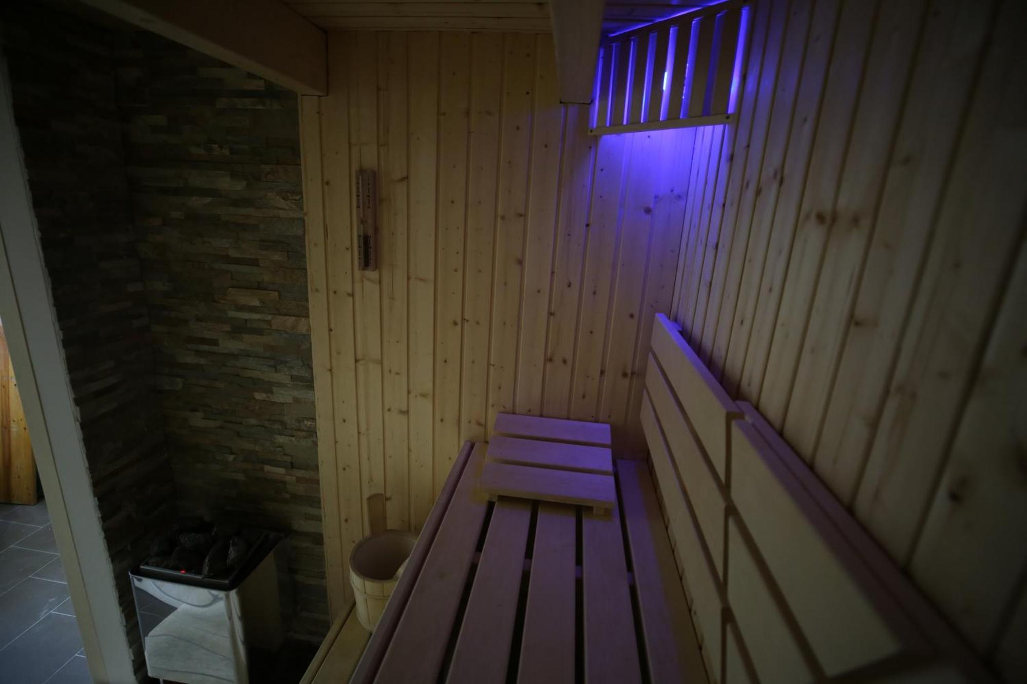 Eine Sehr Gemuetliche Erdgeschoss Wohnung Ihlow  Extérieur photo